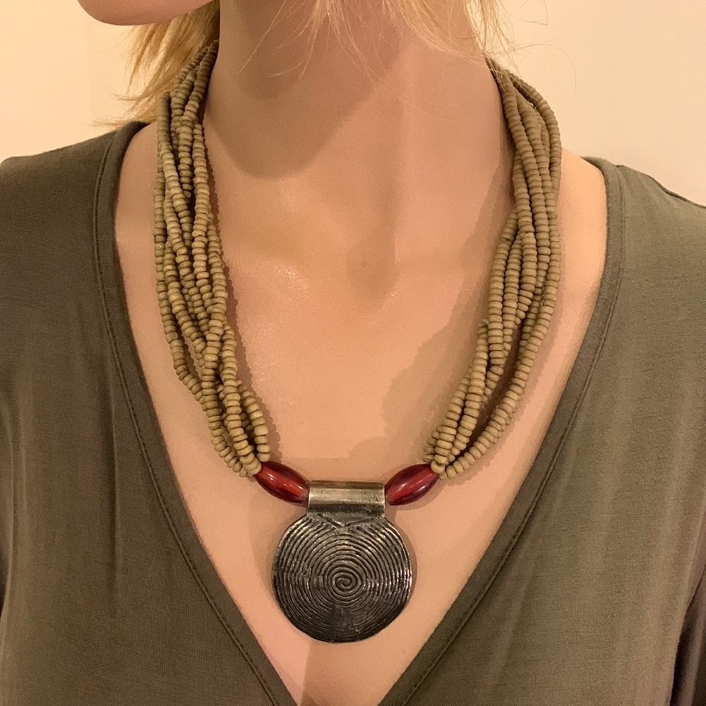 VTG Unique Necklace